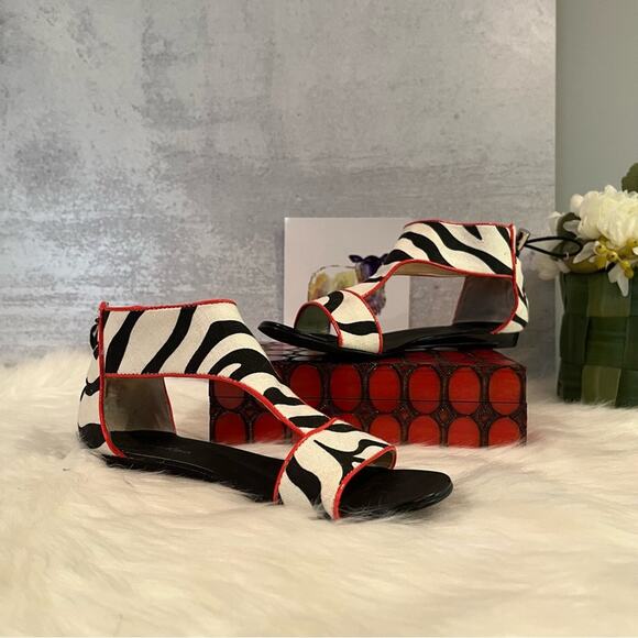 NEW Calvin Klein Searra 2 Fabric and Leather Striped Toggle Sandals Size 5 NWOT - Picture 15 of 15